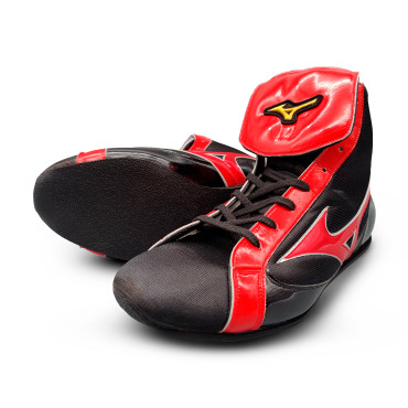 Boxing shoes Mizuno Mid-Cut - black / red