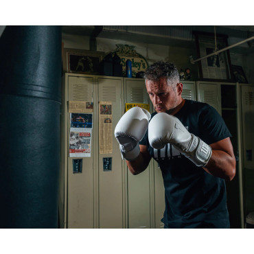 Boxerské rukavice TITLE Boxing 2.0 - bílé