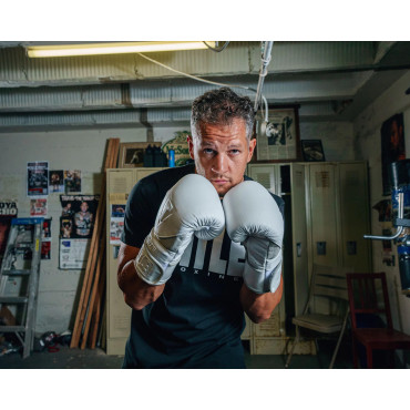 Boxerské rukavice TITLE Boxing 2.0 - bílé