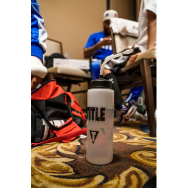 Boxing bottle TITLE Super Pro Water