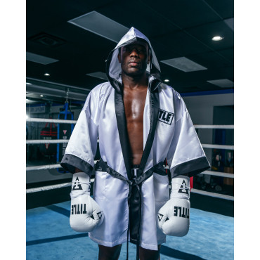 Pro Fingertip Robe 2.0 TITLE Boxing - white
